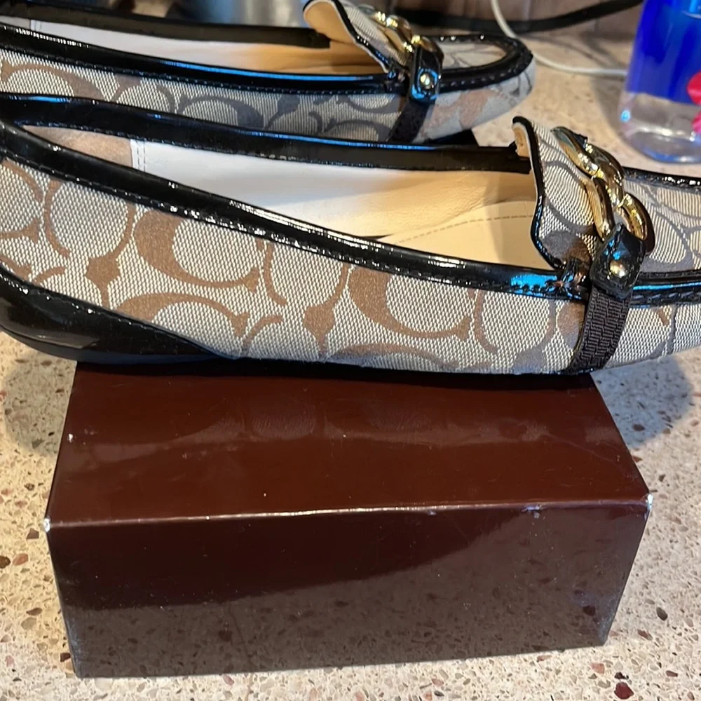 Women’s Coach “Perri” driving loafers. Size 7B - Picture 10 of 15